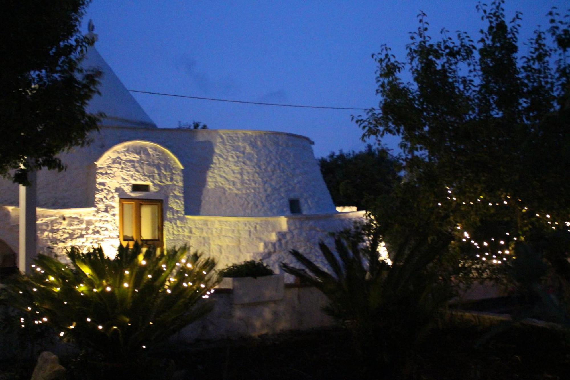 Trullo Il Melograno Vendégház Ostuni Kültér fotó